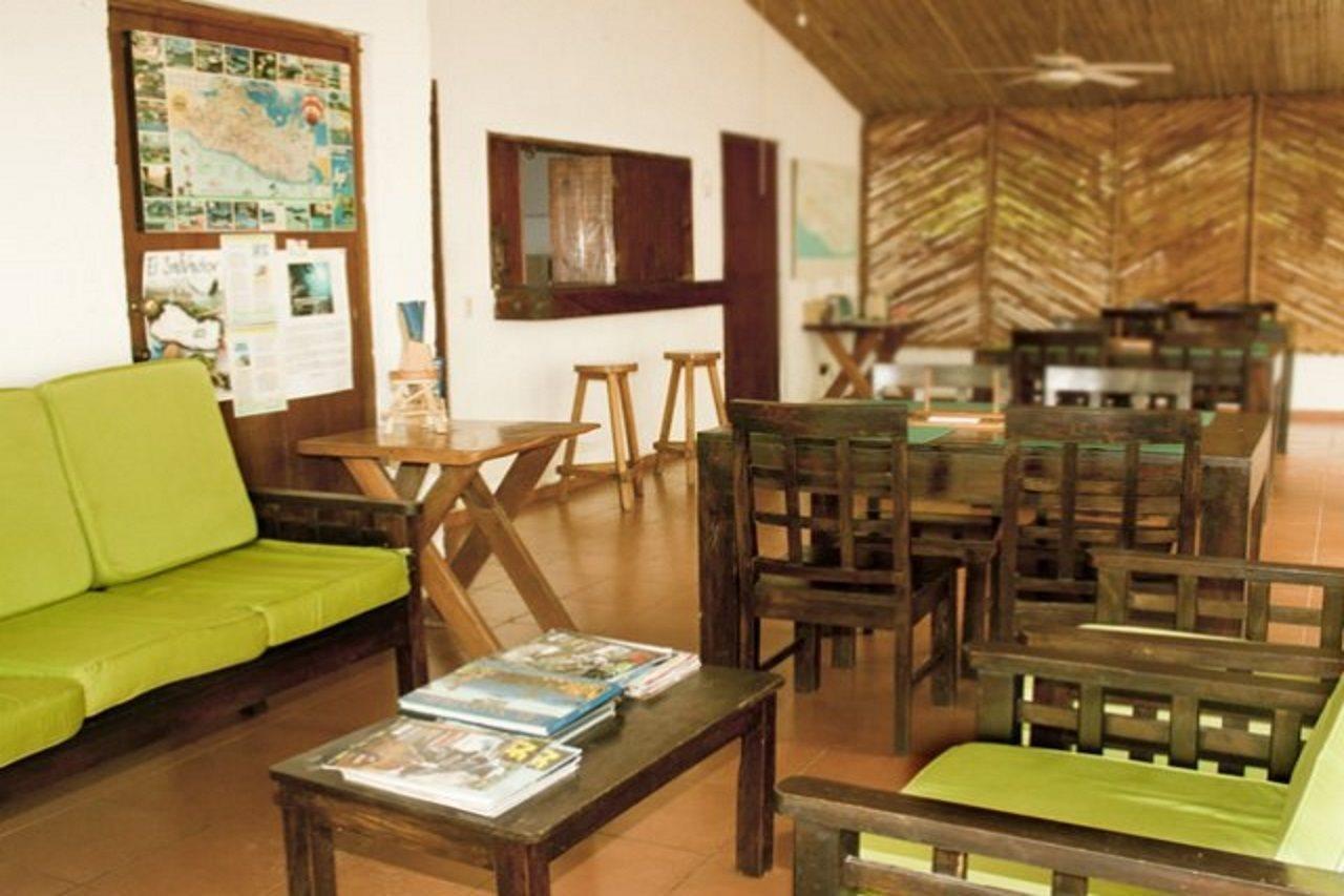 Hotel Los Cobanos Village Lodge 外观 照片